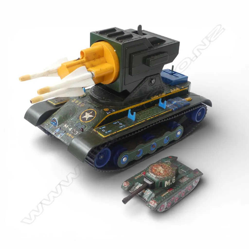 TWO VINTAGE TIN/PLASTIC TANK TOYS L.380mm Image 1++