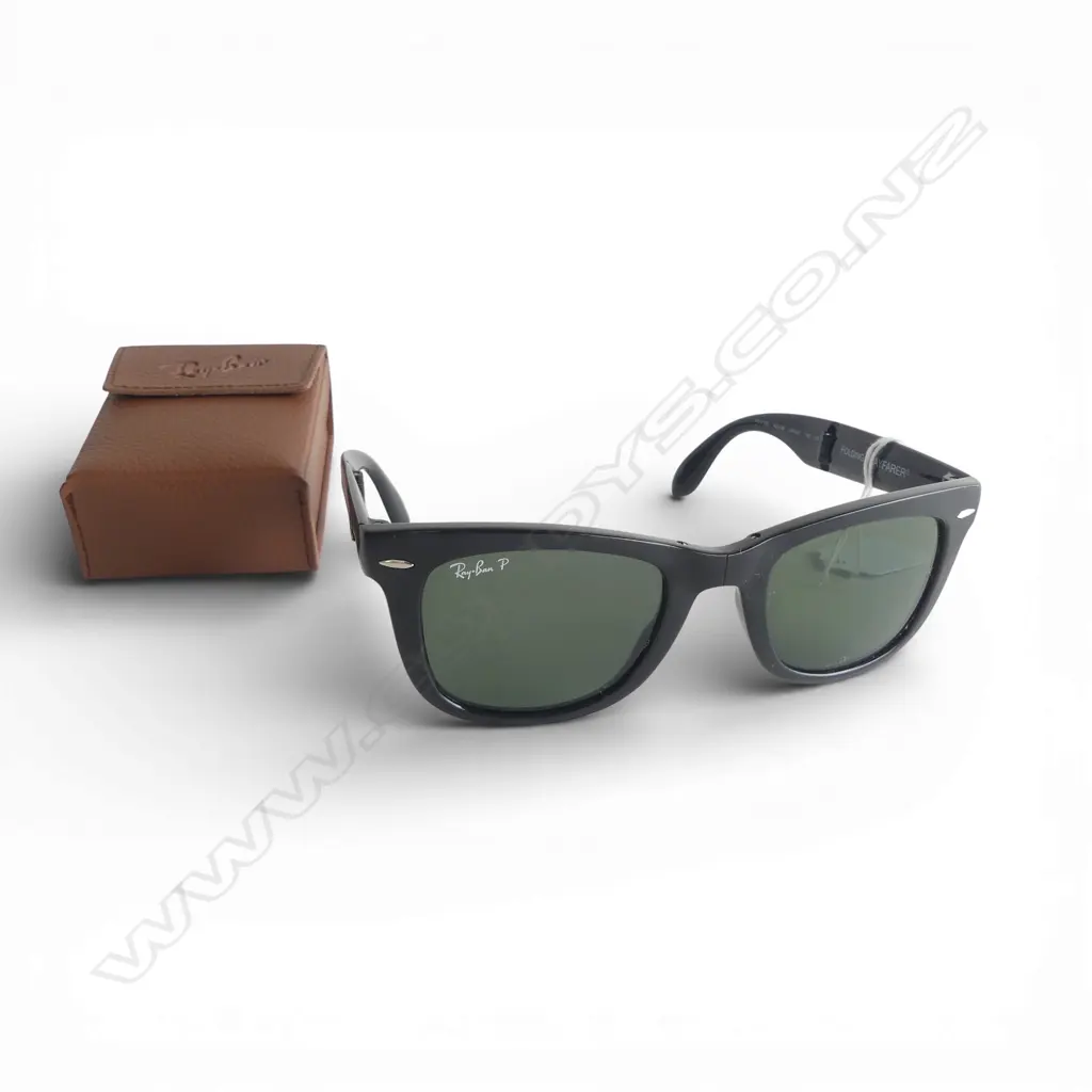 PR VINTAGE RAY BAN WAYFARER FOLDING SUNGLASSES, LEATHER RAY BAN CASE Image 1++