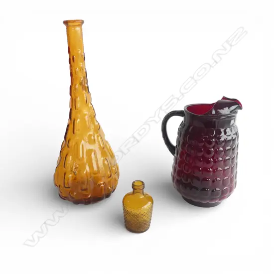 3 PCES OF COLOURED GLASS genie bottle lid missing H.380mm