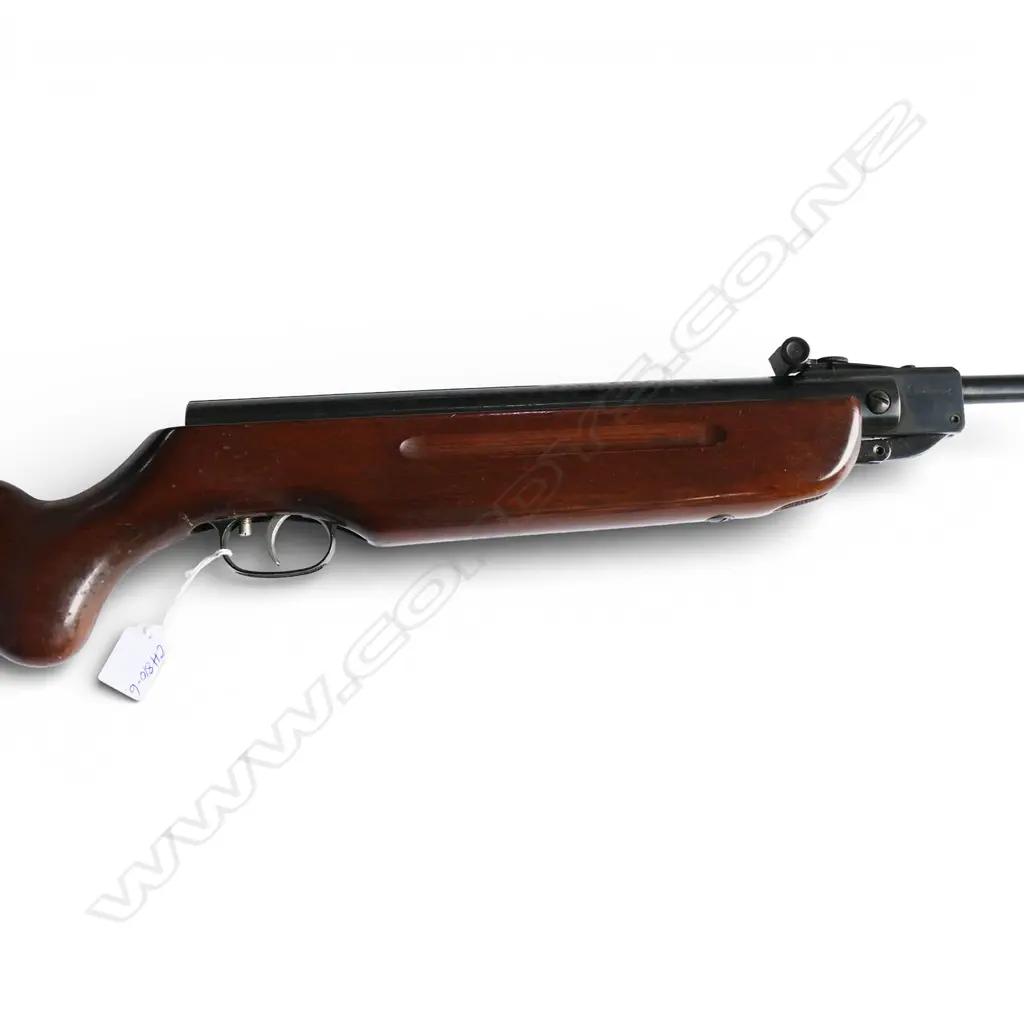 Quality Weihrauch HW 35 spring-powered air rifle. 0.177. 1st produced in 1951 by Weihrauch & Weihrauch Germany. Image 1++