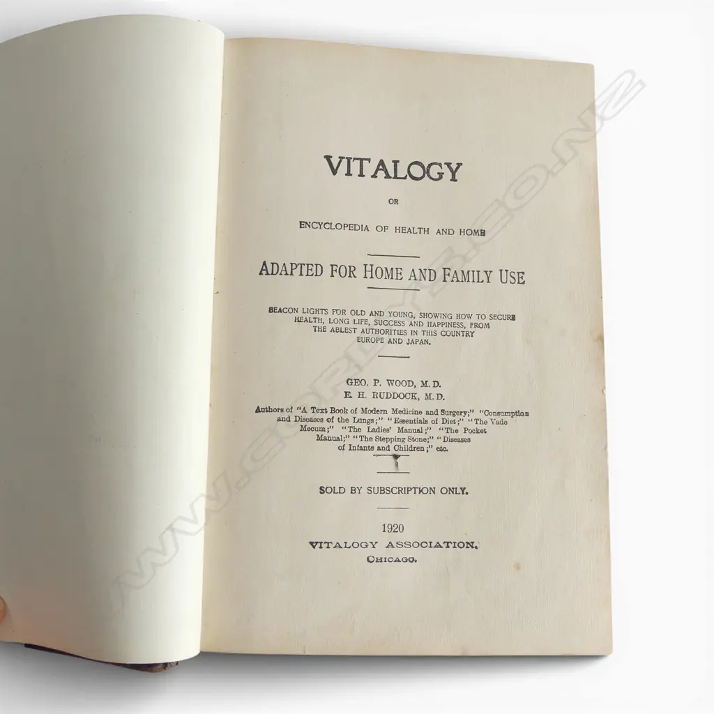 1920 BOOK 'VITALOGY ILLUSTRATED' by PROFS WOOD & RUDDOCK '... showing how to secure Health - Long life - Success and Image 1++