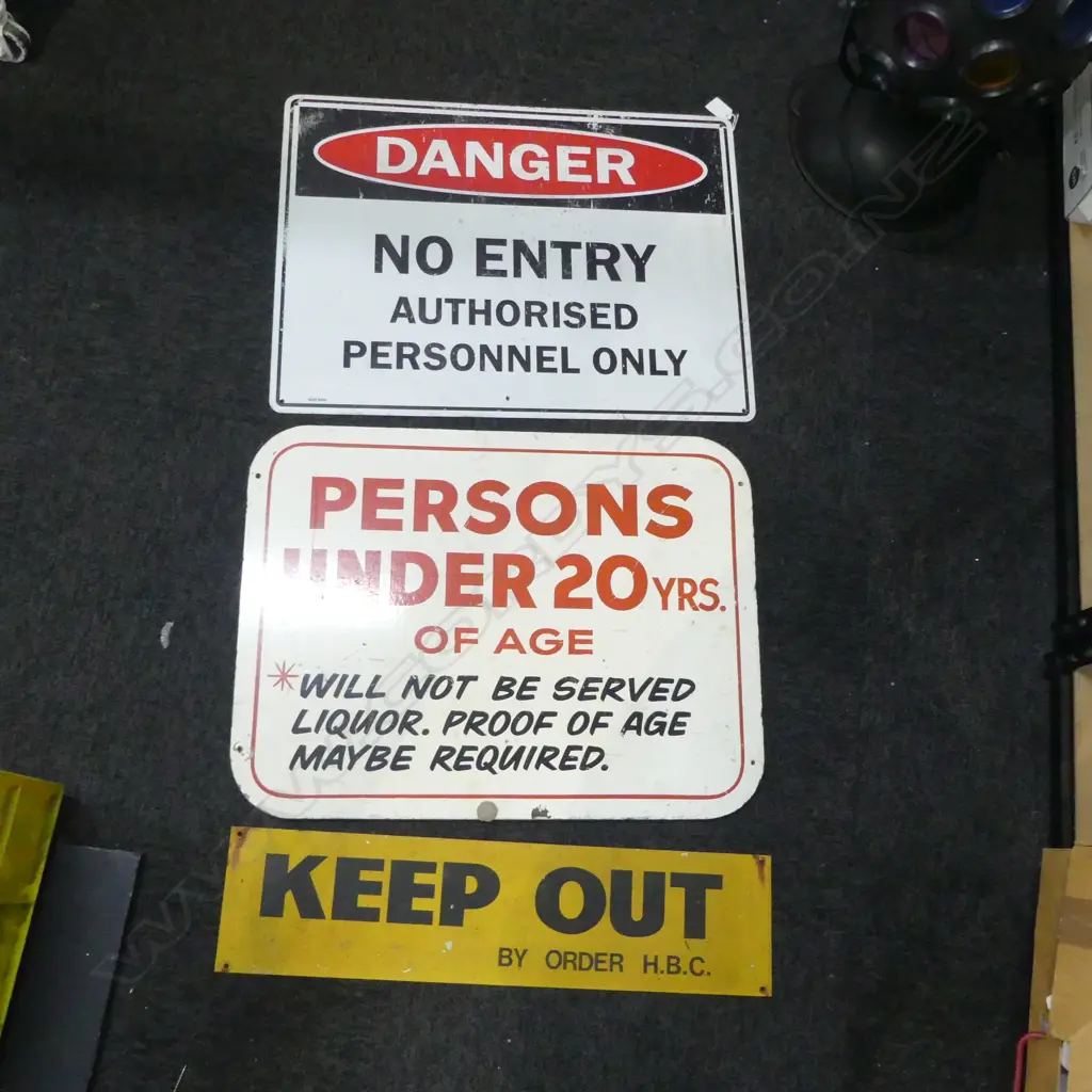 3 INDUSTRIAL SIGNS 450x600mm Image 1++