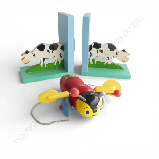 PR CHILDRENS BOOKENDS + BUZZY BEE