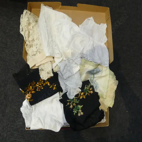 ASST. VINTAGE FASHION / LINENS