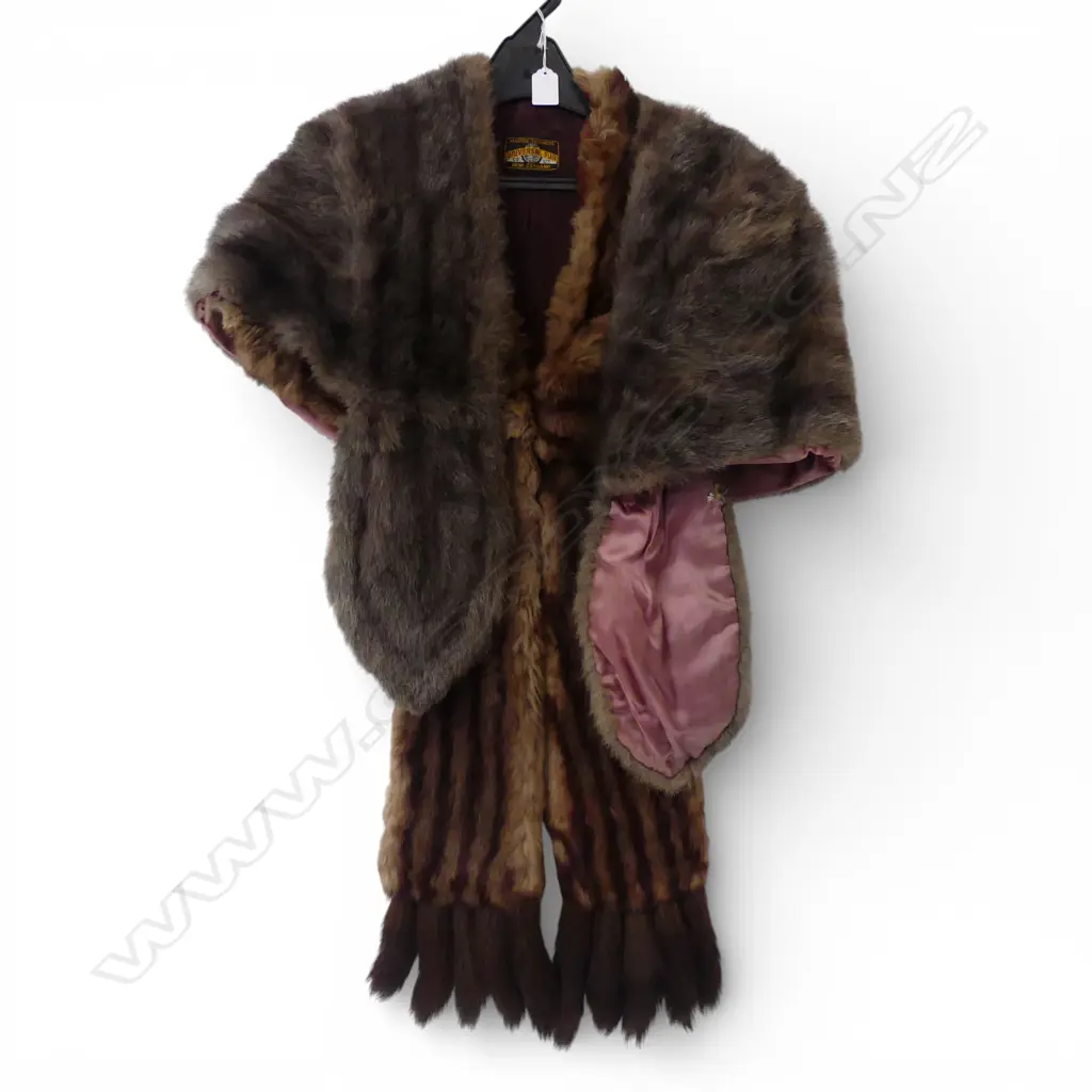 2 FUR STOLES Image 1++