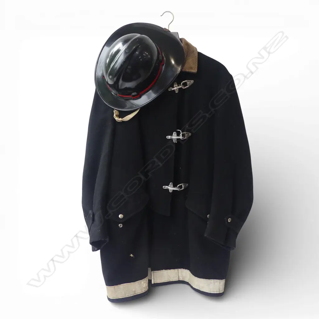 VINTAGE FIREMANS UNIFORM JACKET + HELMET Image 1++