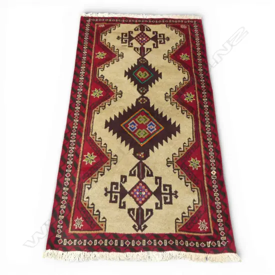 HAND KNOTTED WOOL PILE RUG 1720x980mm