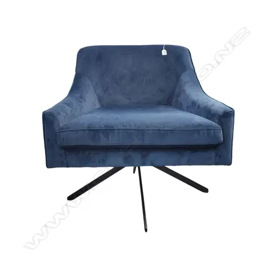 BLUE VELVET ACCENT CHAIR WITH A SWIVEL BASE - 800 x 750 x750 mm (H x W x L)