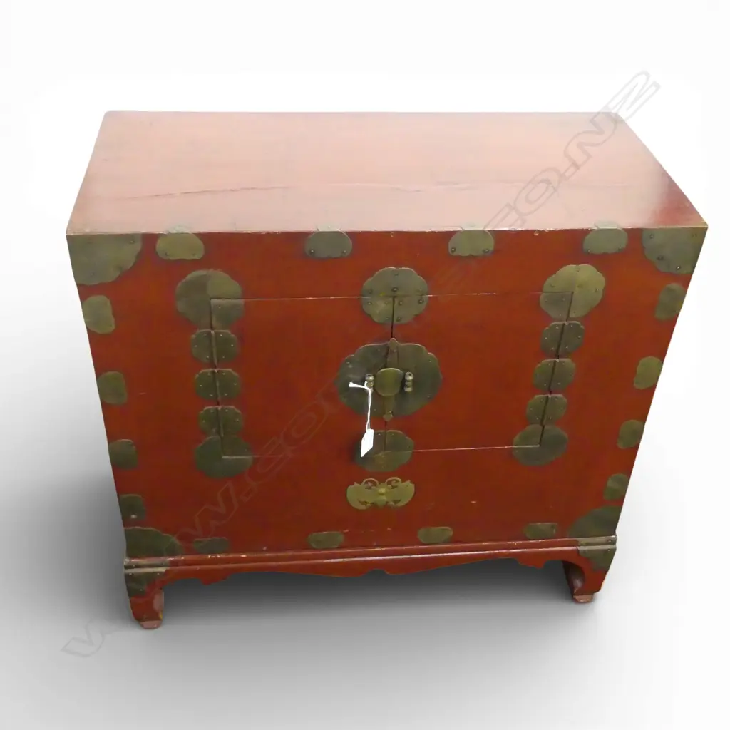 PR ORIENTAL RED LACQUER BEDSIDE CABINETS ON STANDS 710x335x660mm Image 1++