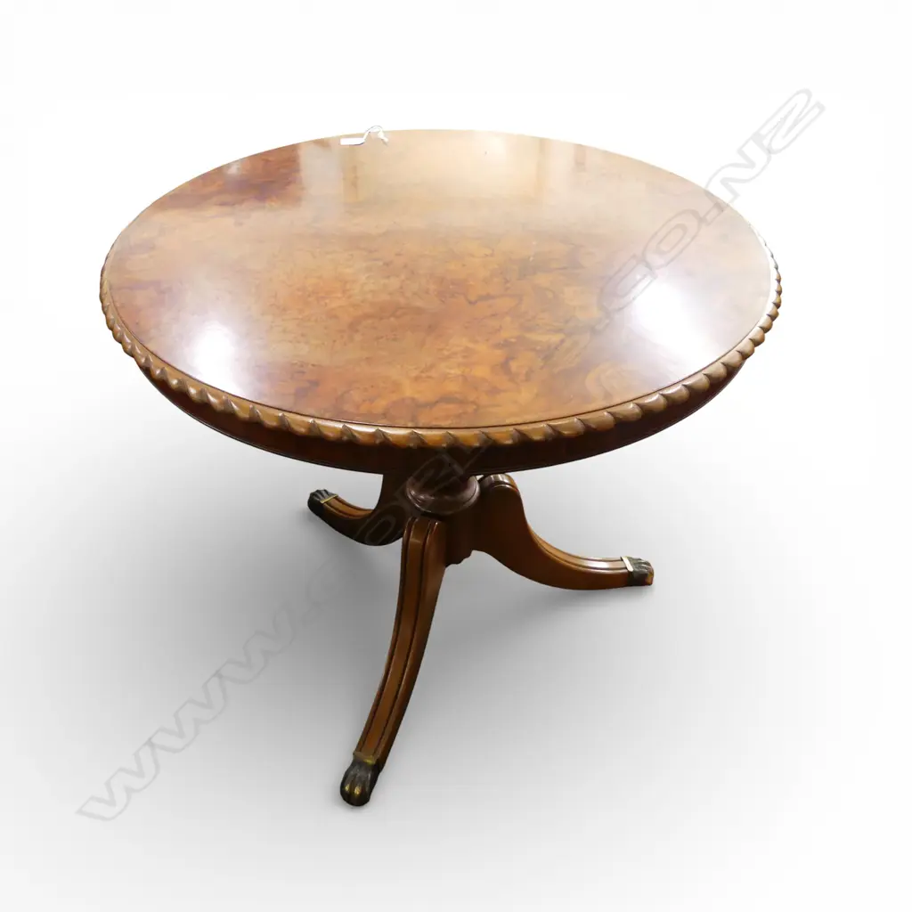 REGENCY STYLE PEDESTAL TABLE H.705mm, 850mm dia Image 1++