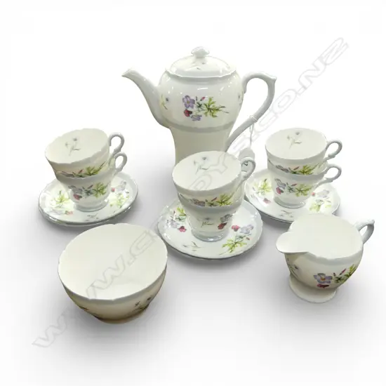 SHELLEY FLOWER PAT. 6 PLACE TEA SERVICE 
