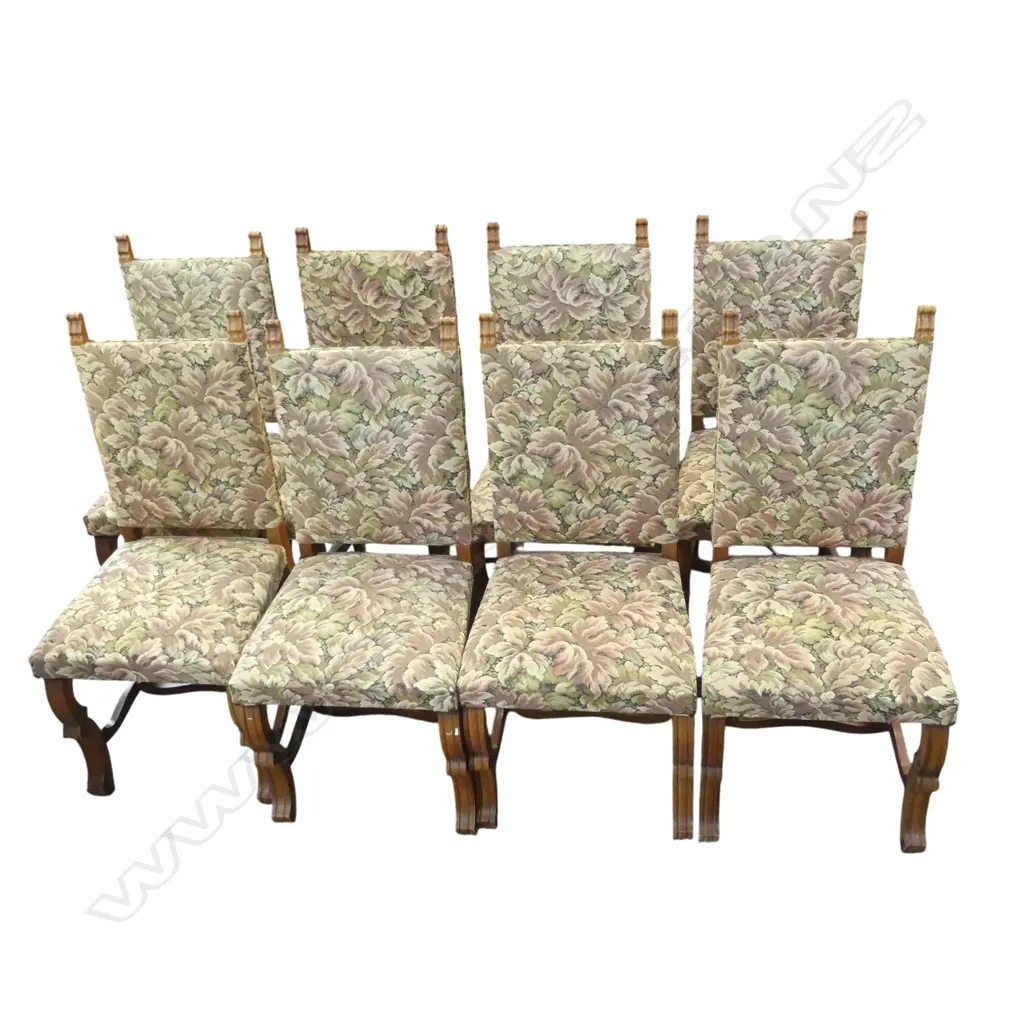 8 DINING CHAIRS Image 1++