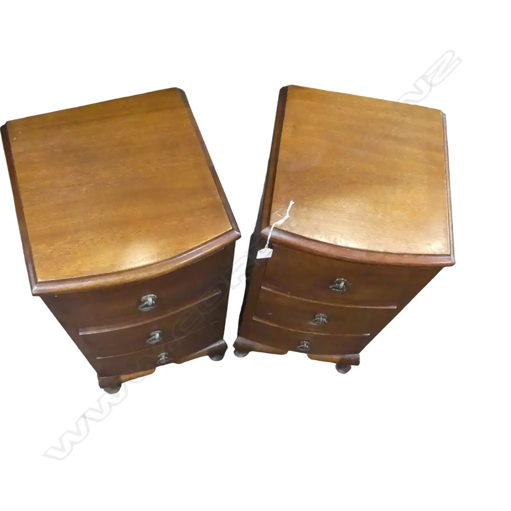 PR MAHOGANY BEDSIDE DRAWERS 310x320x685mm Image 1++