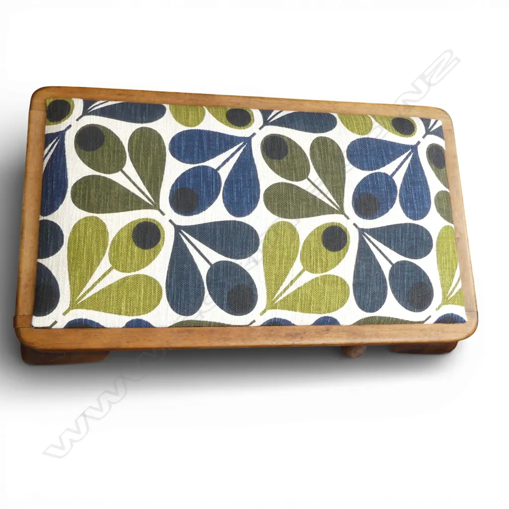 UPHOLSTERED STOOL W.590mm Image 1++