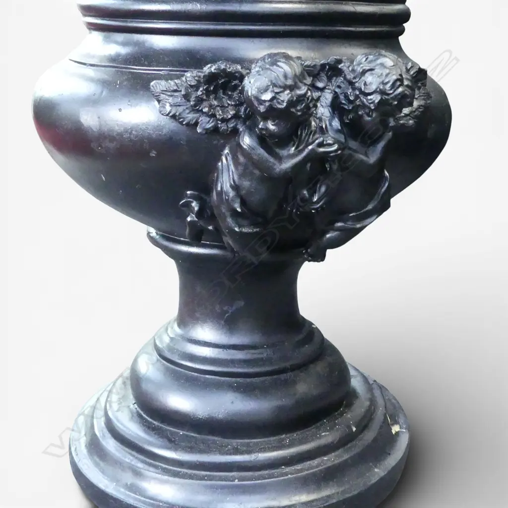 PLASTIC URN WITH FAUX FLOWERS H.690mm Image 1++