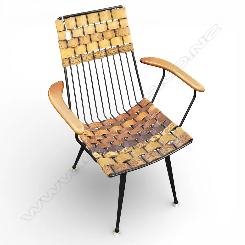 RETRO CHAIR; METAL FRAME w. WOVEN LEATHER BELTS Image 1++