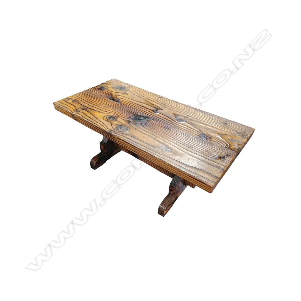 VINTAGE SOLID OAK JACOBEAN STYLE COFFEE TABLE Image 1++