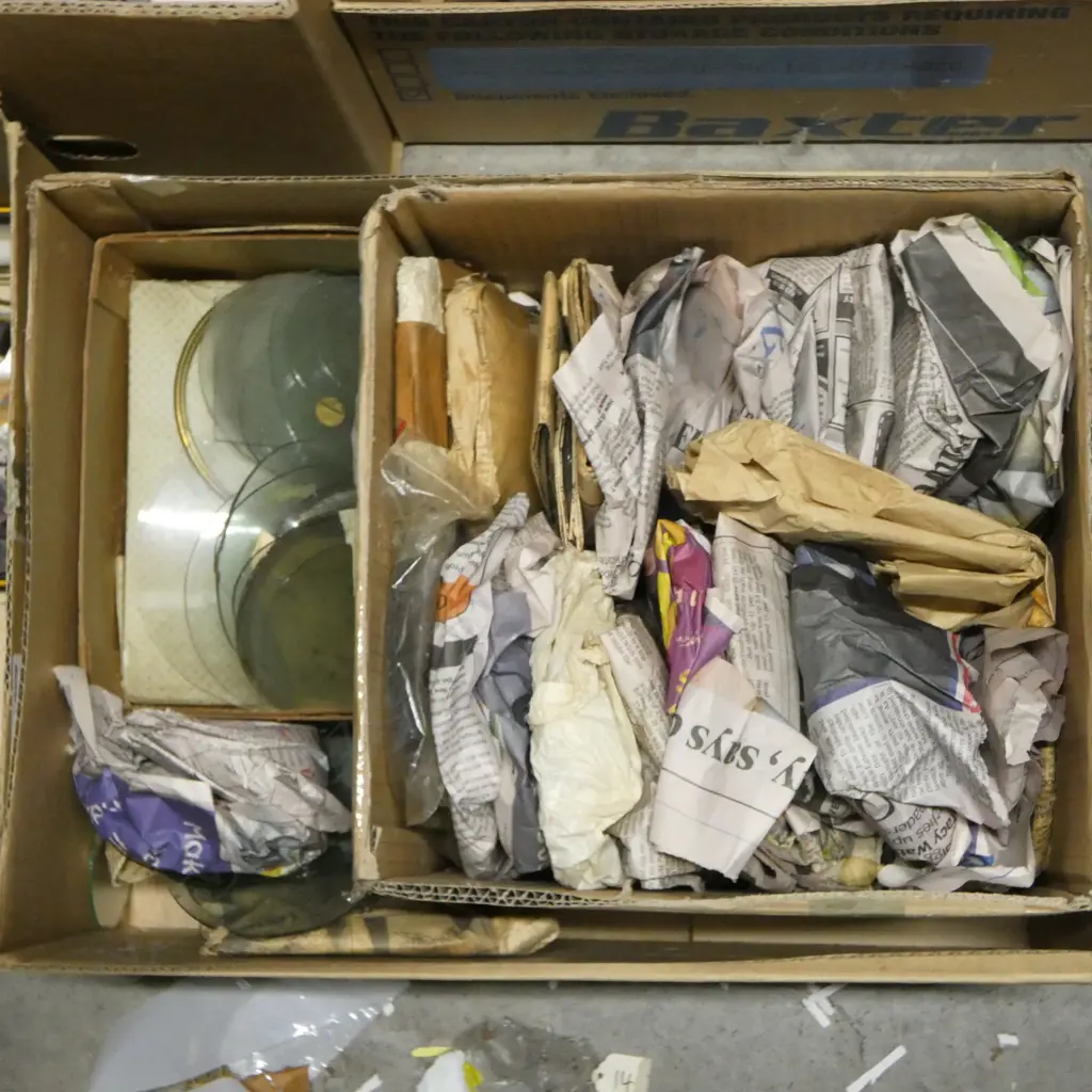 BOX OF GLASS CLOCK FACES Image 1++