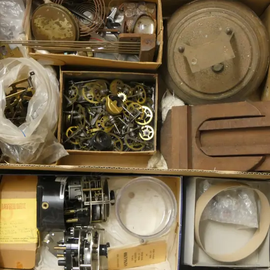 BOX OF CLOCK MOVEMENTS & PARTS