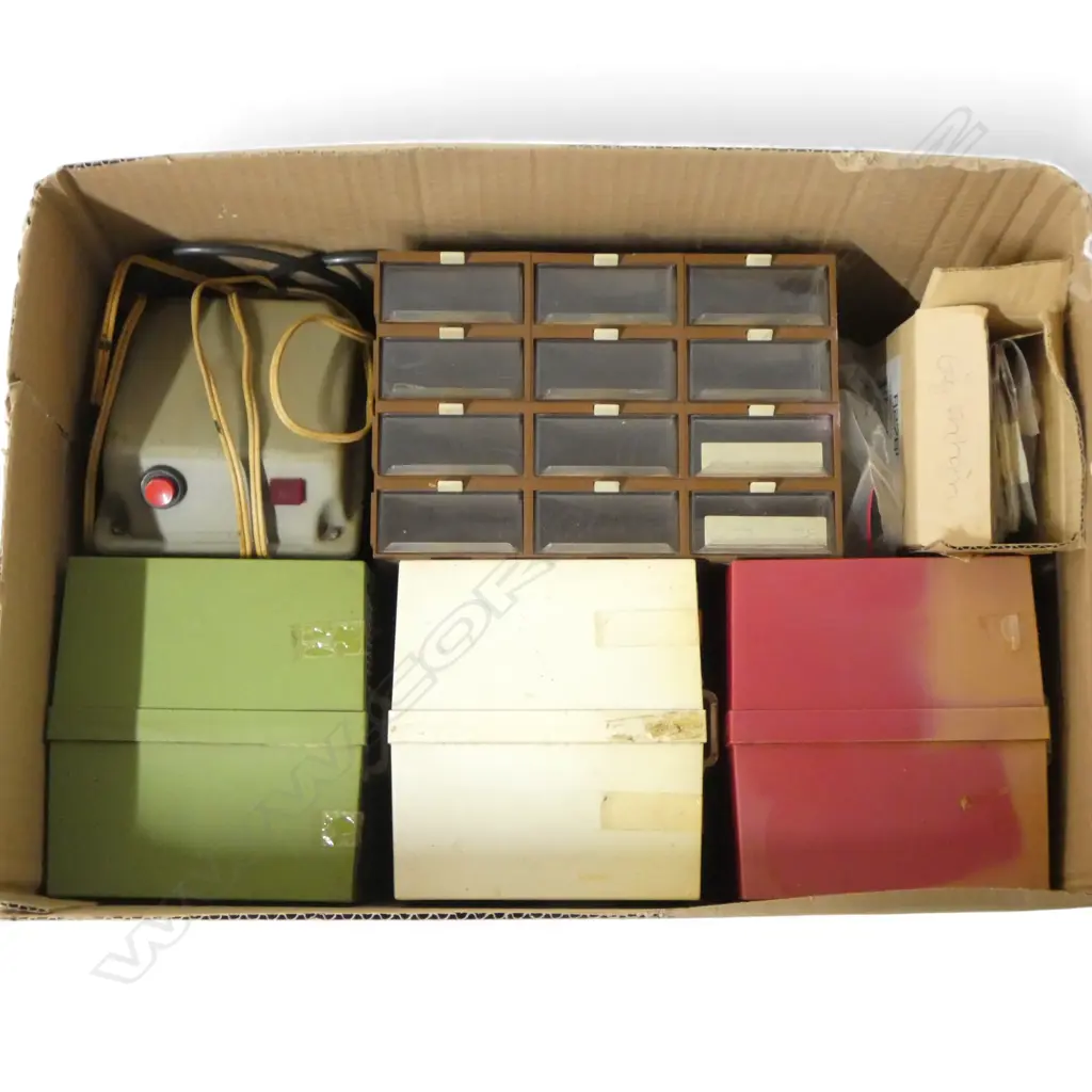 BOX VINTAGE WATCHMAKERS  PARTS TESTERS ETC Image 1++