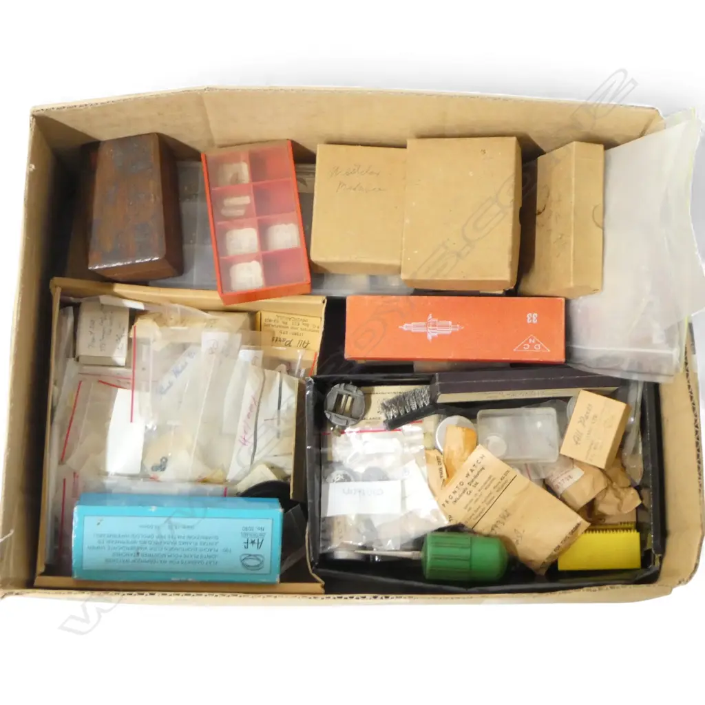 BOX VINTAGE WATCHMAKERS PARTS ETC Image 1++