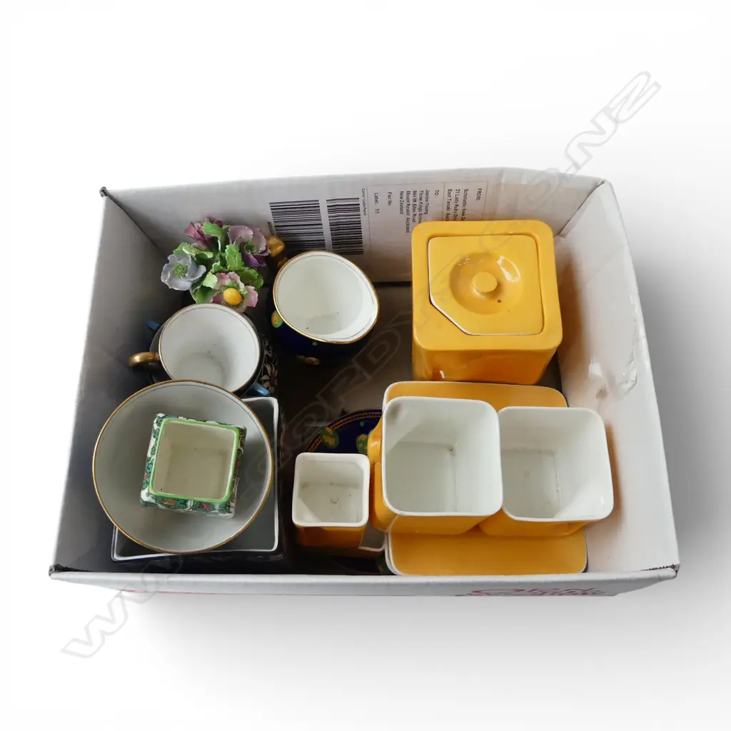 ASST. CHINA Incl. FOLEY CHINA 2 PLACE 'CUBE' TEA SERVICE Image 1++