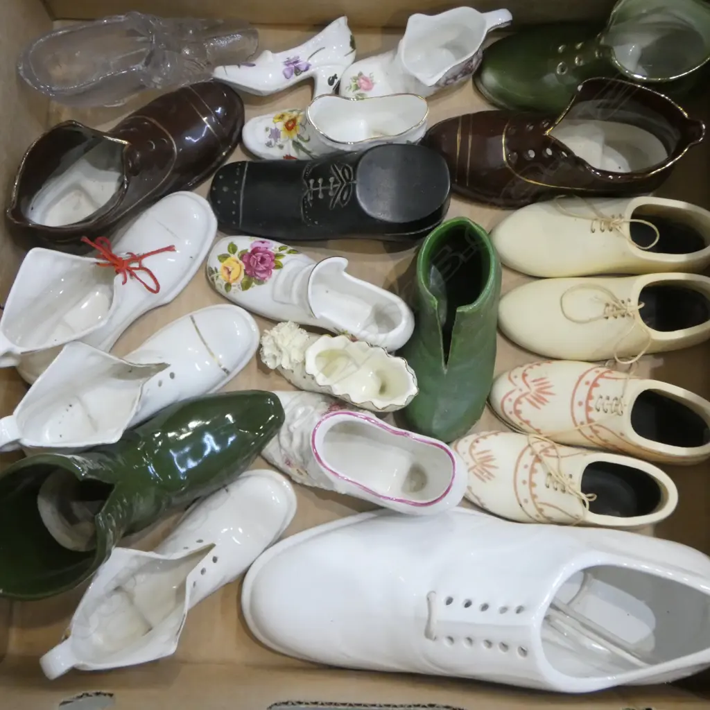 COLLECTION OF ASST. MINIATURE SHOES  Image 1++