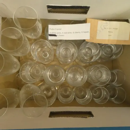 PRAHA CRYSTAL DRINKING GLASSES