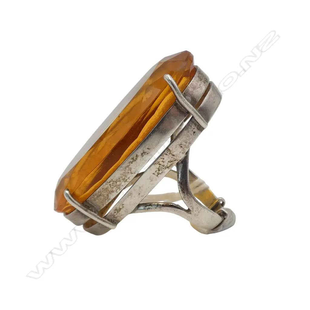 LARGE SILVER AND AMBER GLASS STATEMENT RING SIZE N? Image 1++