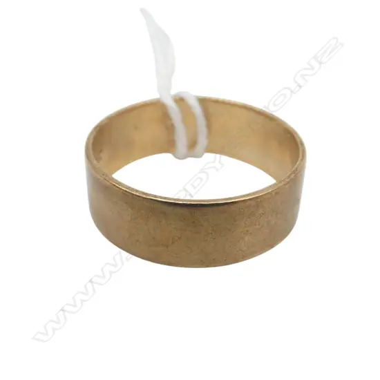 9CT WEDDER RING 4gms SIZE S1/2