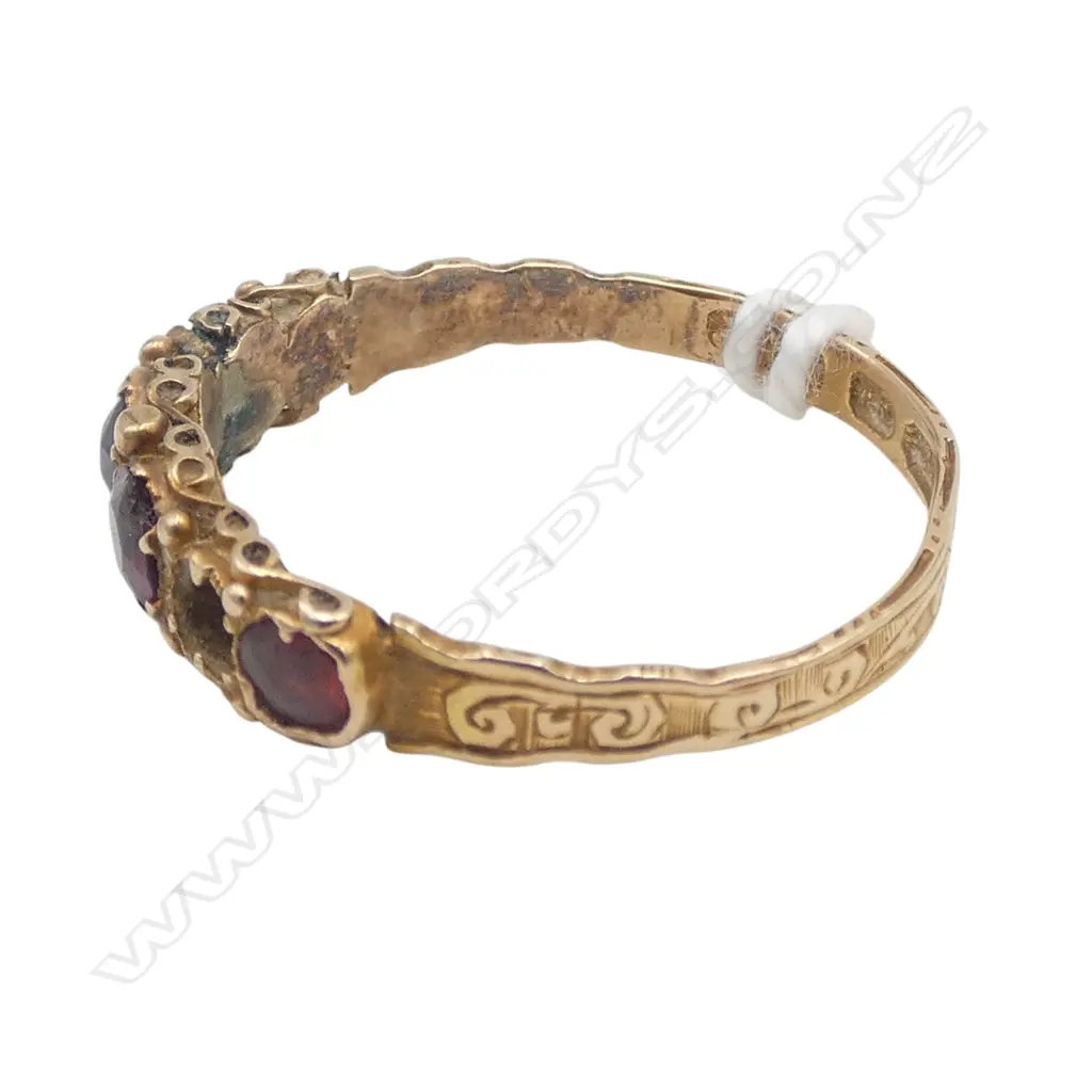 15ct GOLD & MIXED GEM ESTATE RING one stone missing, hallmarked Birmingham 1.66gms SIZE Q1/2 Image 1++