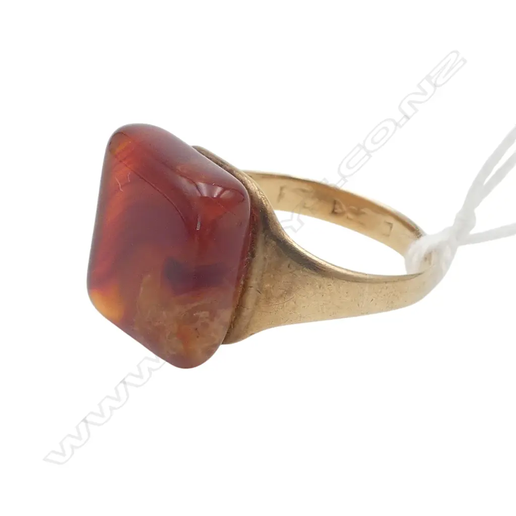 9ct AGATE/SIGNET RING, 6.34gm SIZE V Image 1++