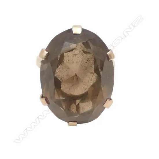 9ct GOLD & SMOKEY QUARTZ RING 7.05gms SIZE M