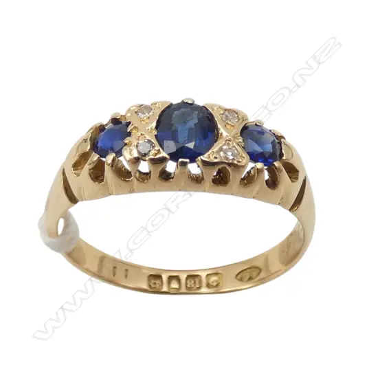 18ct ANTIQUE SAPPHIRE & DIAMOND RING SIZE P HALLMARK LONDON 3.5 GMS
