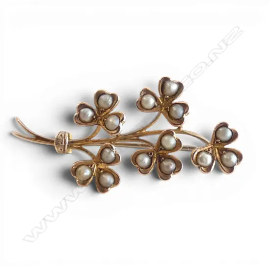 9CT SEED PEARL BROOCH, 2.2gms