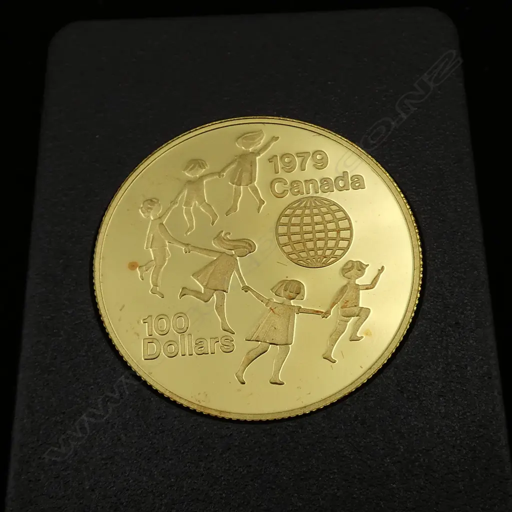 22CT CANADIAN 1979 $100 PROOF COIN, 17gms Image 1++