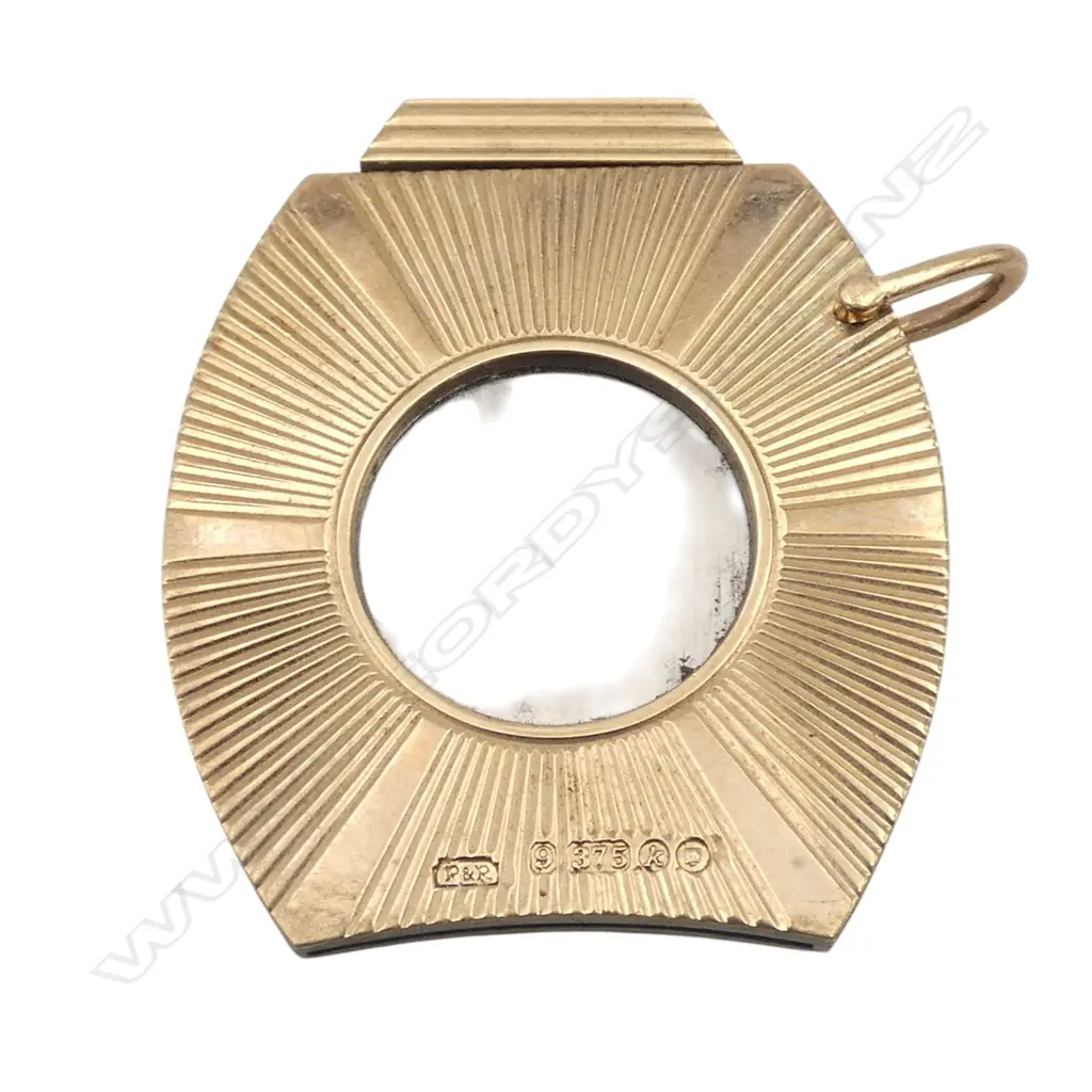 9CT CIGAR CUTTER 35x30mm 18.3gms Image 1++