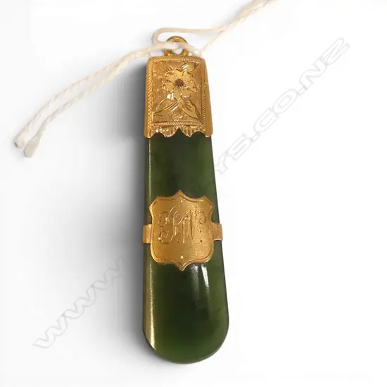 COLONIAL POUNAMU & 15ct MOUNT PENDANT L.50mm 5gms TW