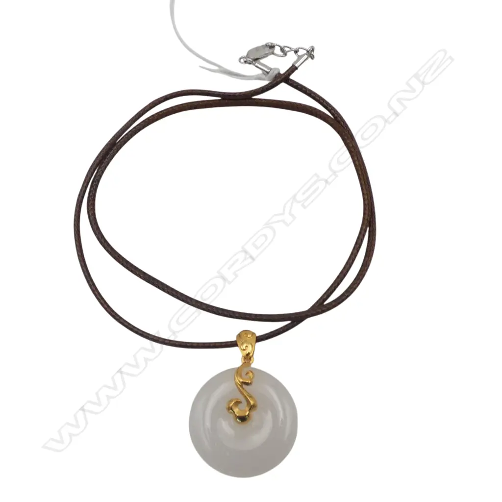 CHINESE 24ct Y/GOLD & JADE DISC PENDANT 9gms TW w. STG SILVER CLASP Image 1++