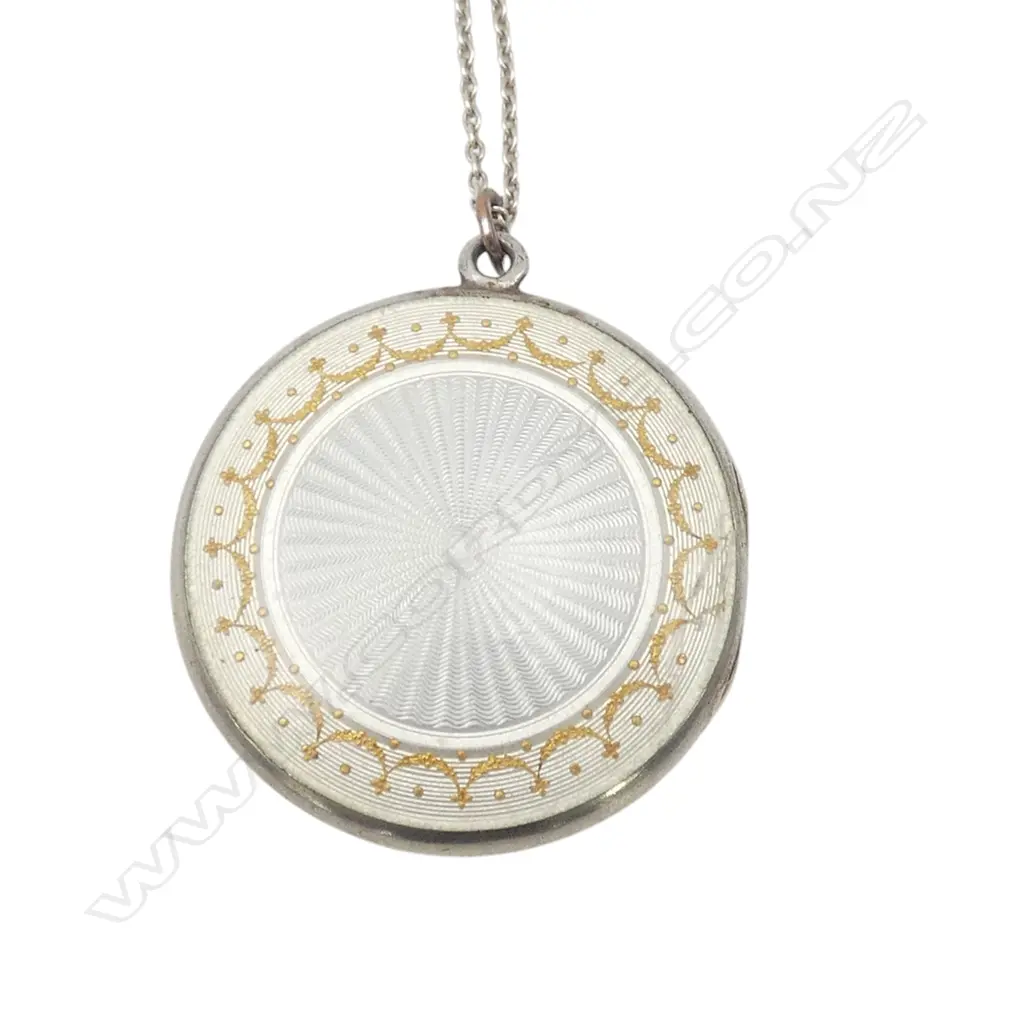 STG SILVER & ENAMEL LOCKET ON SILVER CHAIN 20gms TW Image 1++