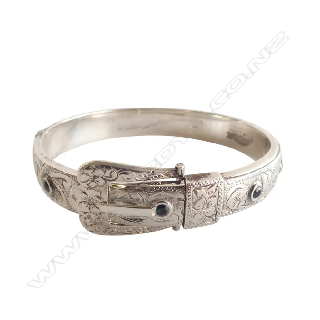 MODERN QUALITY STG SILVER & SAPPHIRE HINGED BUCKLE BRACELET 17.83gms Image 1++