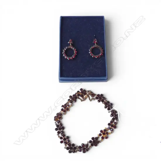 VINTAGE GILT METAL & MULTI GARNET BRACELET & screw on type EARRING SET 