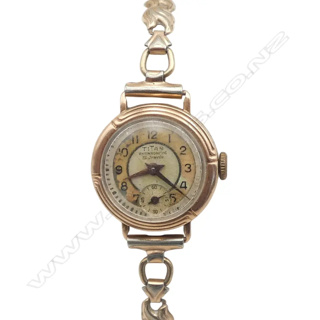 VINTAGE 9ct GOLD TITAN ANTIMAGNETIC WRISTWATCH w. G/PLATE STRAP 12.42gms TW Image 1++