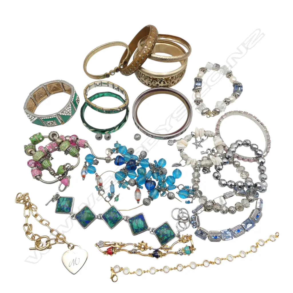 ASST. COSTUME JEWELLERY  Image 1++