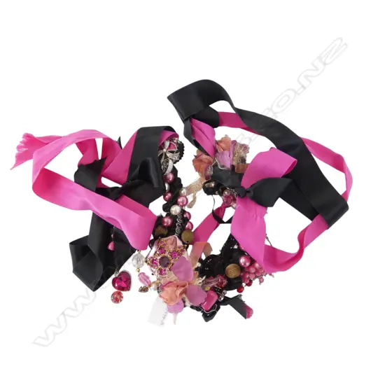 SIZABLE BEAD, RIBBON & LACE NECKLACE WITH BROOCHES & RINGS ATTACHED