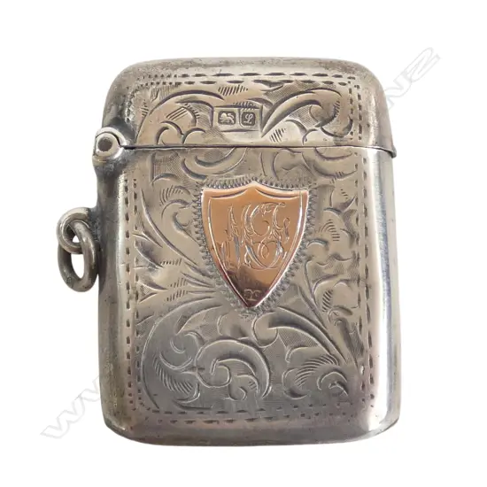 STG SILVER VESTA CASE WITH 9ct CREST, SMITH & BARTLAM, CHESTER 1911, 19gms