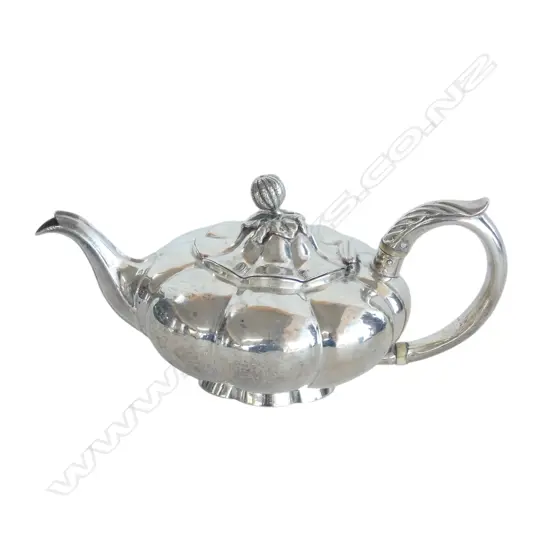 WMIV STG SILVER TEAPOT, CHARLES GORDON, LONDON 1836, 346gms