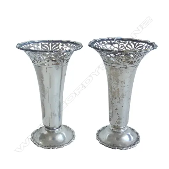 PR STG SILVER TRUMPET VASES, LONDON 1900, WEIGHTED 396gms TW 