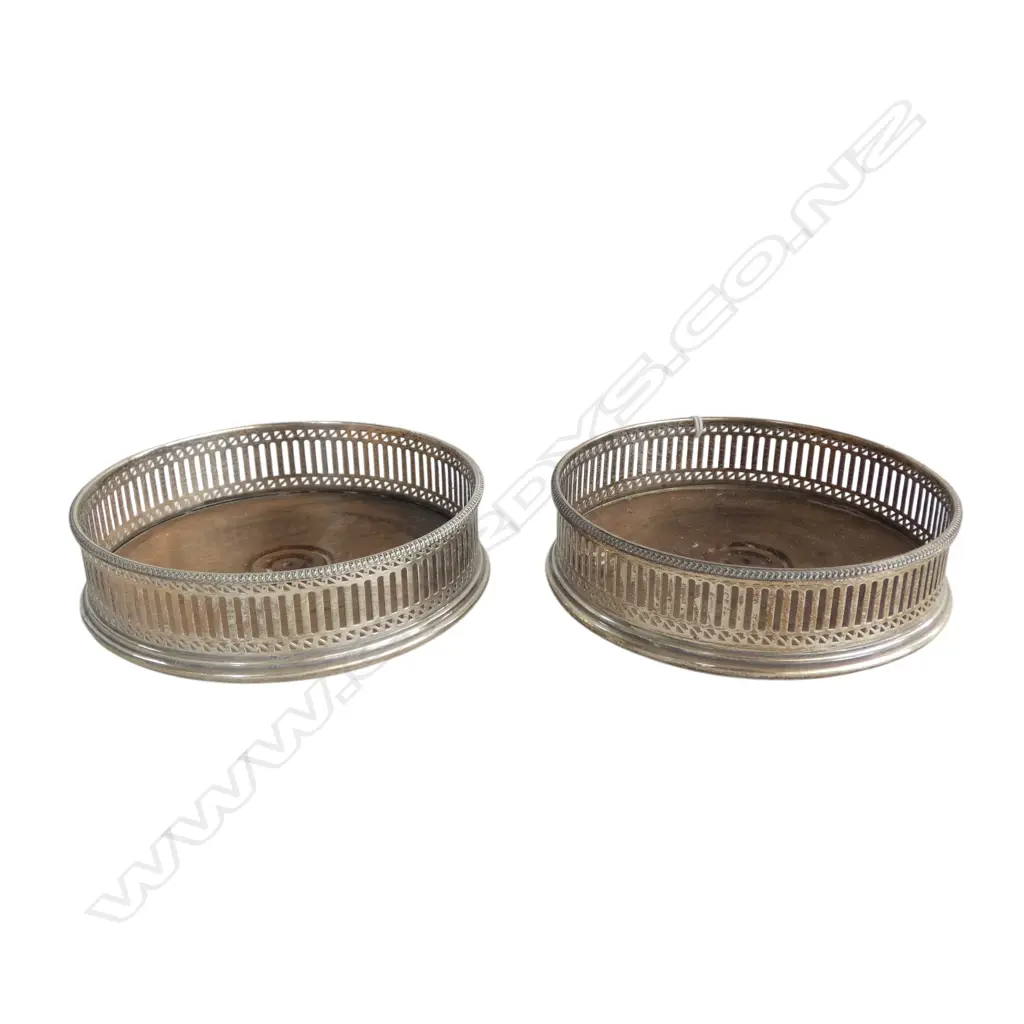 2 STG SILVER WINE COASTERS, LONDON 1979, Dia.130mm Image 1++