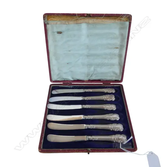 BOXED 6 PCE BUTTER/PATE KNIVES w. STG SILVER HANDLES, SHEFFIELD 1909